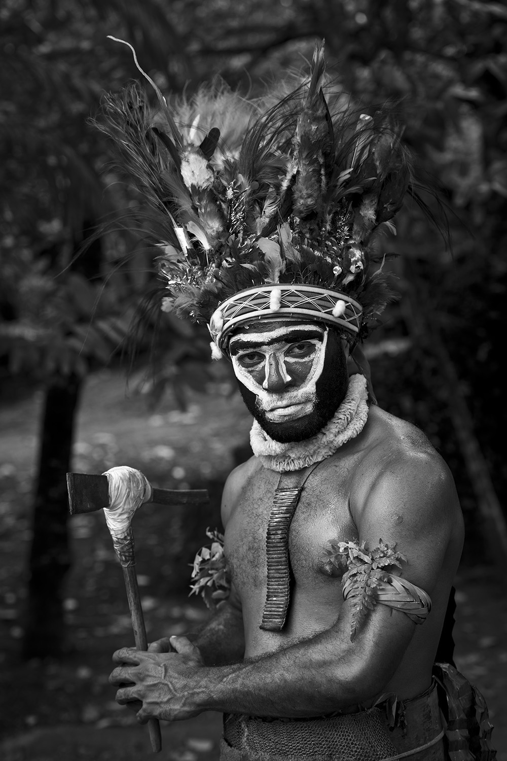 image of AARONTAIT COPYRIGHTED 2014 270 PNG PAPUA NEW GUNIEA DOCUMENTARY PHOTOGRAPHER BLACK WHITE PORTRAIT TRIBAL TRADITIONAL TRAVEL PHOTOGRAPHER MAN