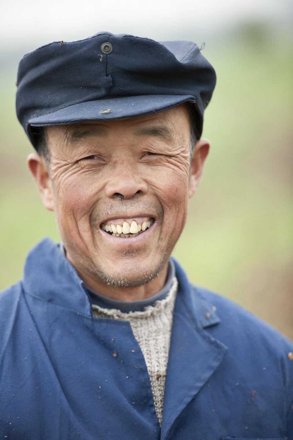 image of AARONTAIT COPYRIGHTED 2014 302 TRAVEL PHOTOGRAPHER ASIA REPORTAGE EDITORIAL STORY HUMANS LIFE EARTH TRAVELER EXPLORE CULTURE PEOPLE COUNTRY NATIONALITY DOCUMENTARY CHINA WORKER CHINESE RURAL SMILE