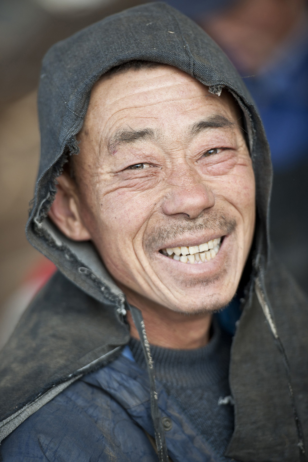 image of AARONTAIT COPYRIGHTED 2014 298 TRAVEL PHOTOGRAPHER ASIA REPORTAGE EDITORIAL STORY HUMANS LIFE EARTH TRAVELER EXPLORE CULTURE PEOPLE COUNTRY NATIONALITY DOCUMENTARY CHINA WORKER FARM